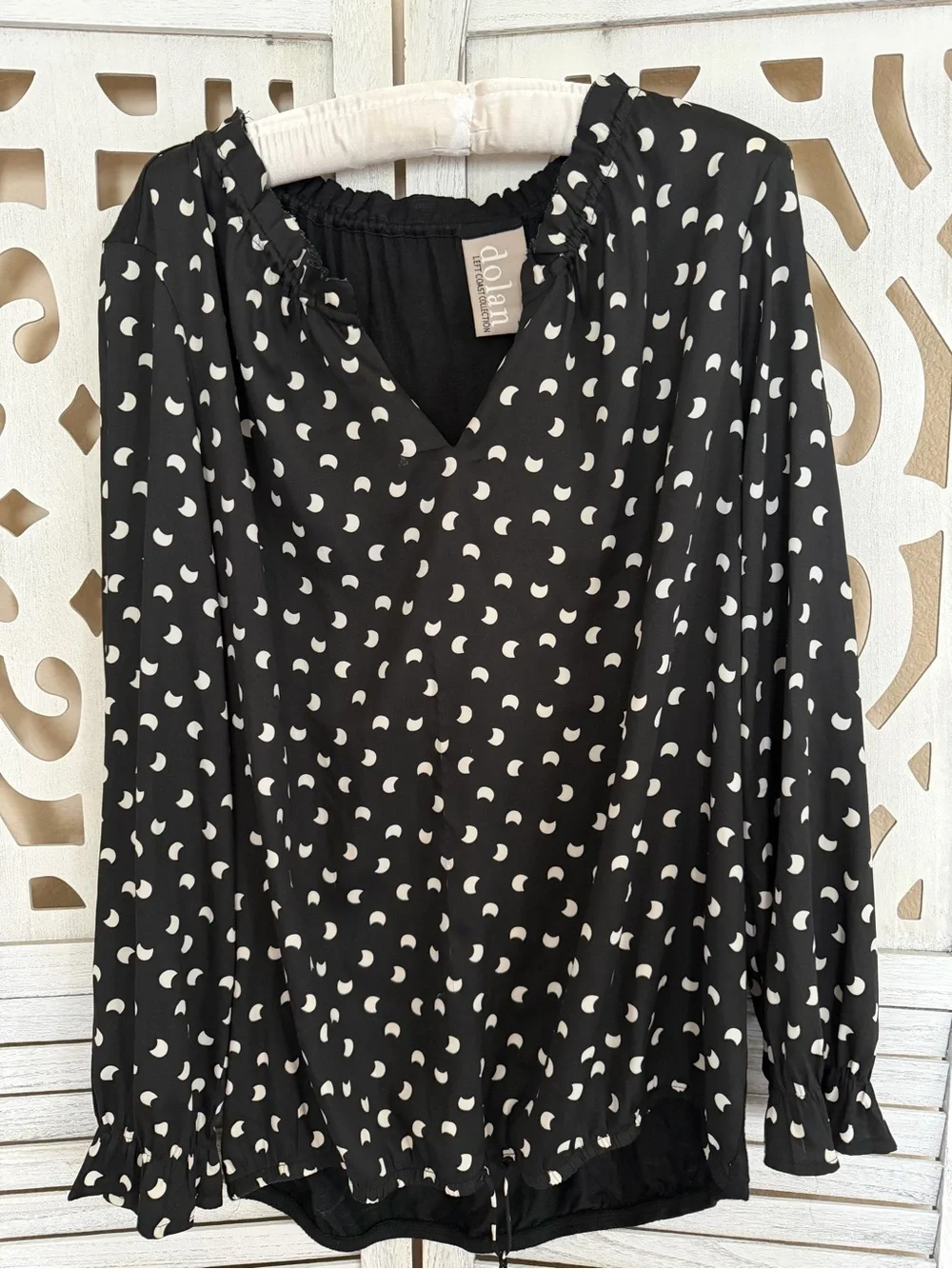 Anthropologie Dolan Black Printed V-Neck Long-Sleeve Blouse